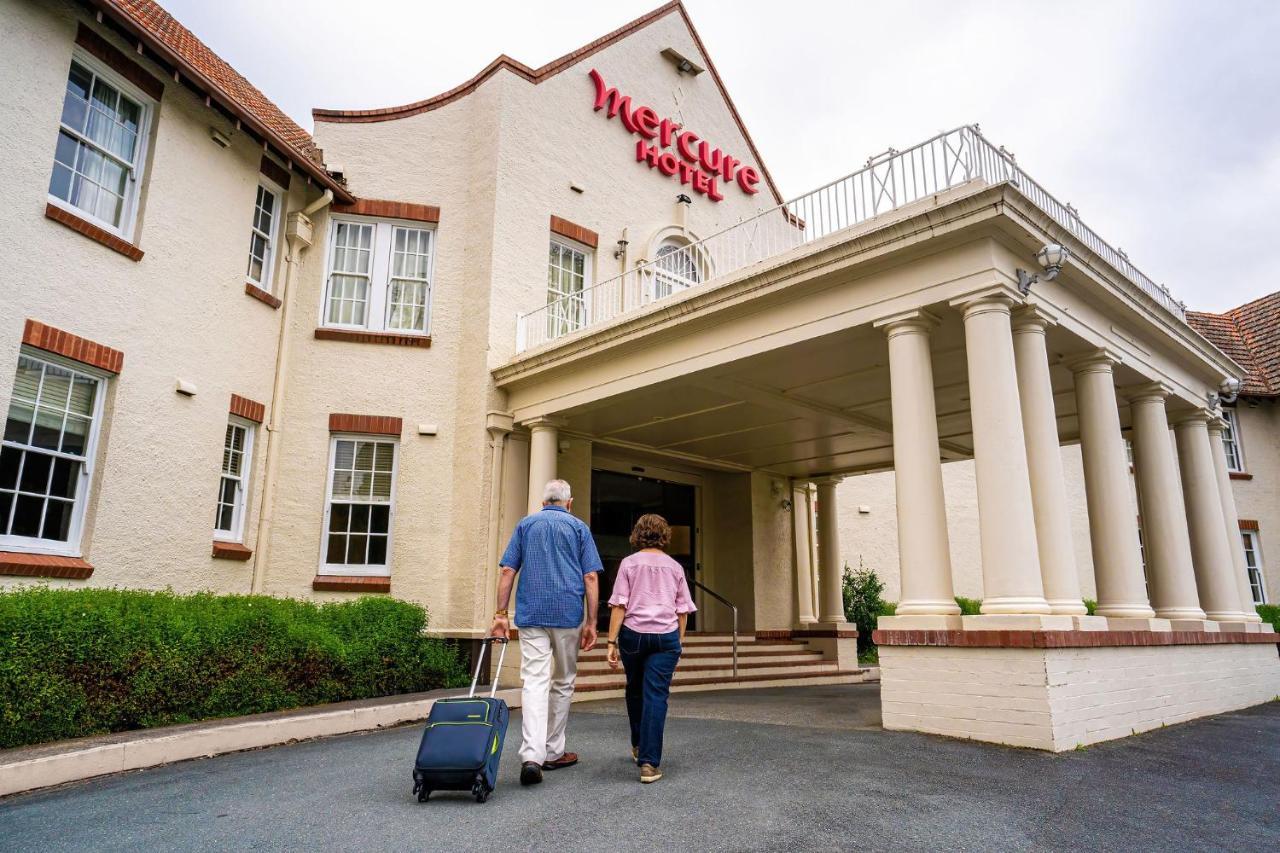 Mercure Canberra Exterior photo