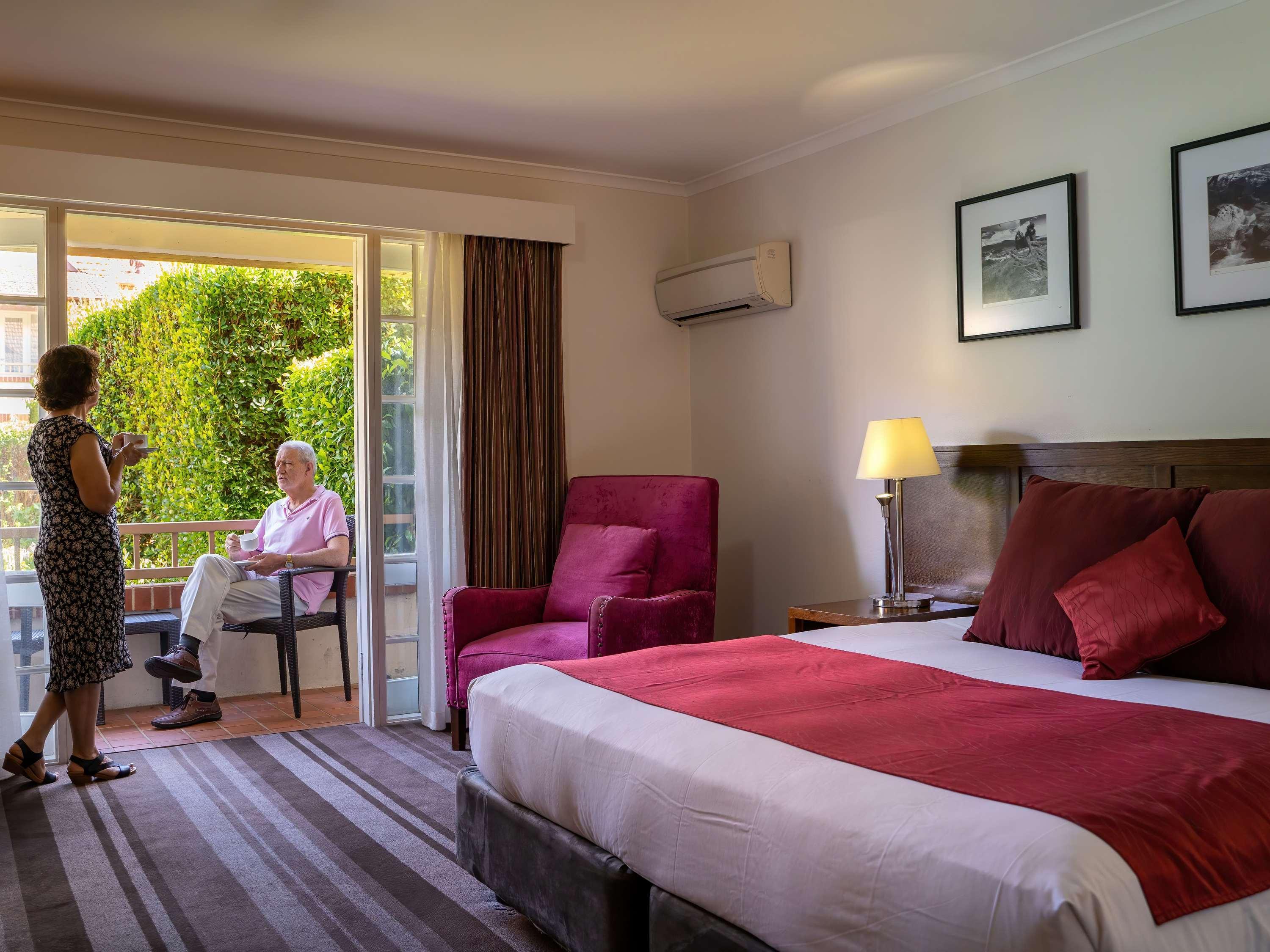 Mercure Canberra Exterior photo