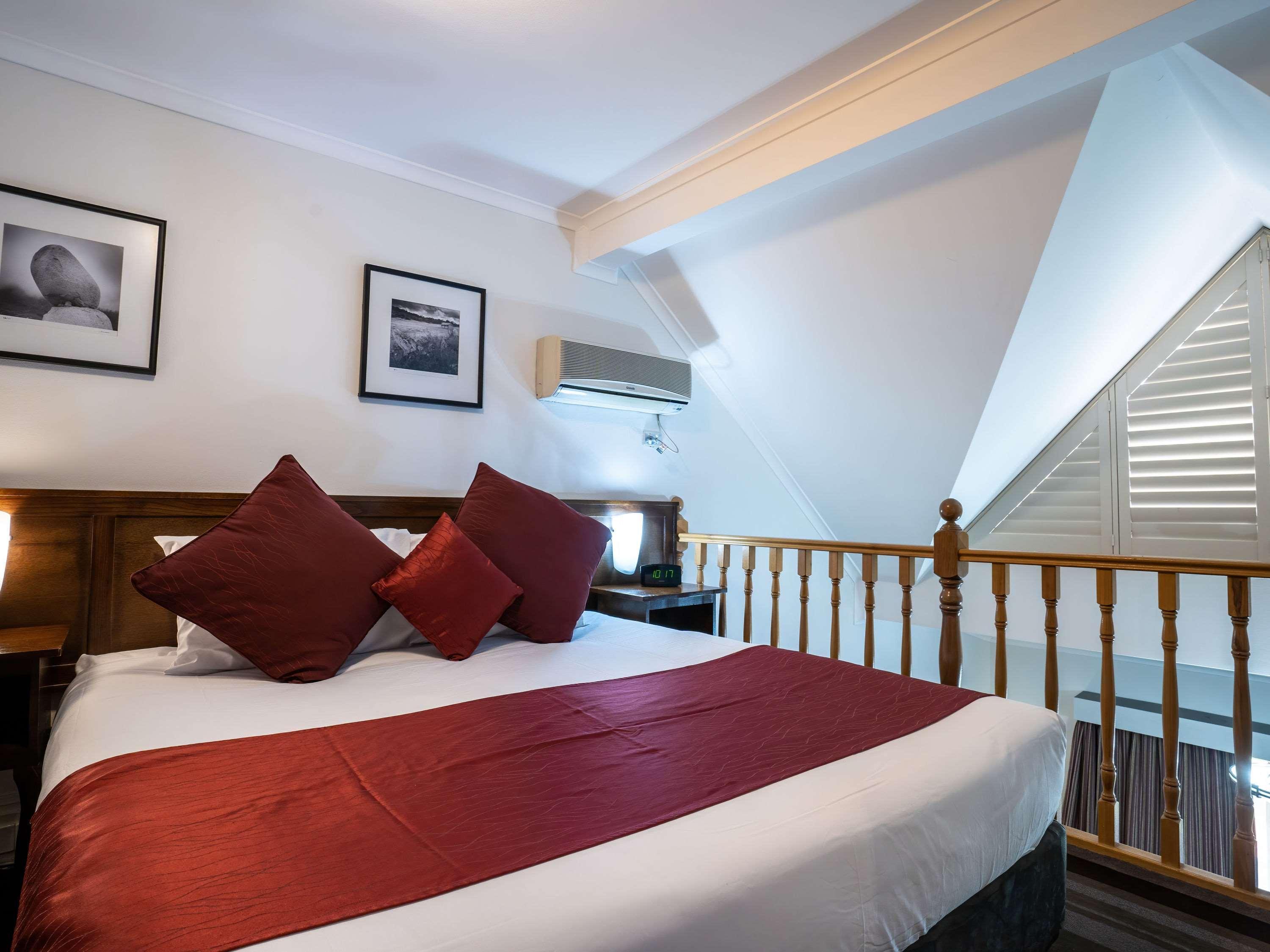 Mercure Canberra Exterior photo